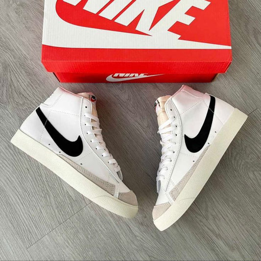 NIKE BLAZER BOTA